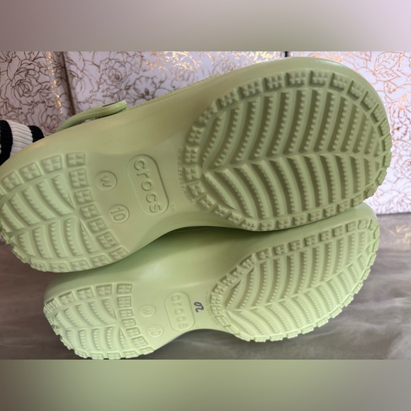 Crocs Iconic Comfort Light Green Women's Clog Slip-On Size 10. NWOT New - Picture 5 of 7